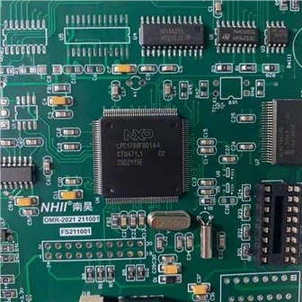 เครื่องทำชิป CNC เลือกและวาง